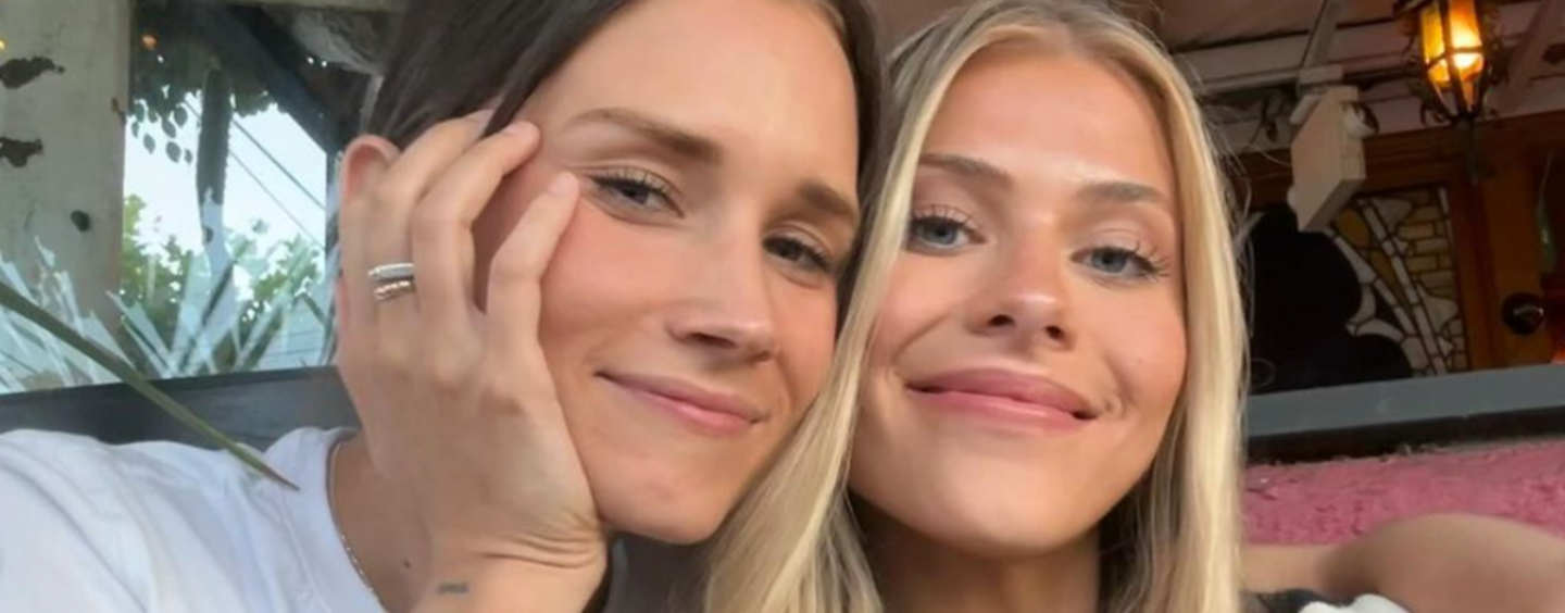 La TikTokeuse Becca Moore et la YouTubeuse Shannon Beveridge ont lancé leur relation et nous sommes OBSÉDÉS