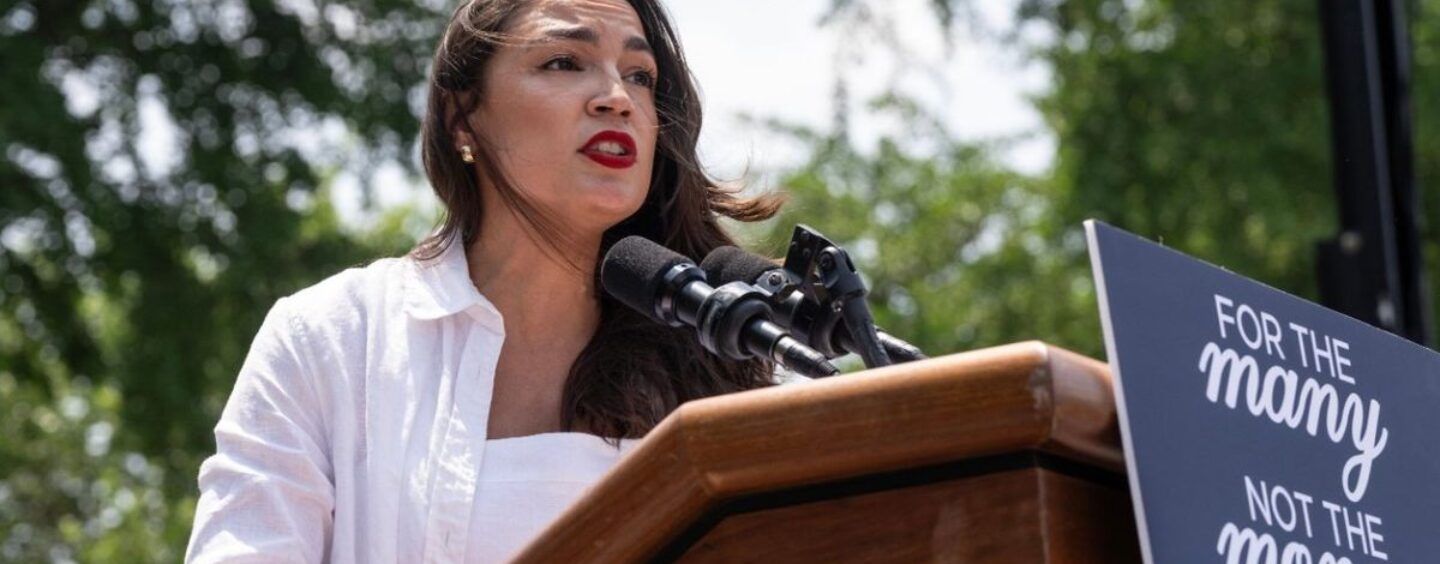 AOC dépose des actes de destitution contre Thomas et Alito ; les démocrates du Sénat demandent une enquête spéciale