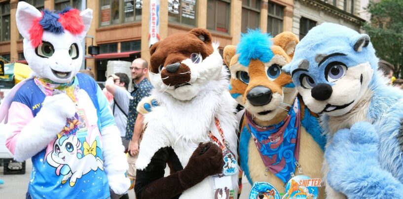 Un dirigeant de la Heritage Foundation d'extrême droite menace les hackers gays furry dans un discours UNHINGED