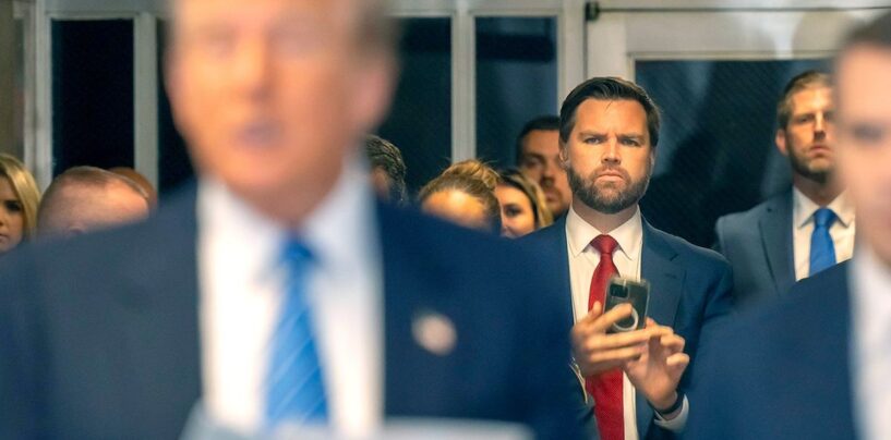 Le terrible bilan de JD Vance en matière d'homophobie et de transphobie