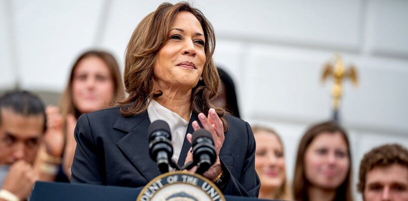 Kamala Harris s'adresse à des centaines de personnes lors d'un événement à la Maison Blanche dans son premier discours après le retrait de Biden de la course à la présidentielle