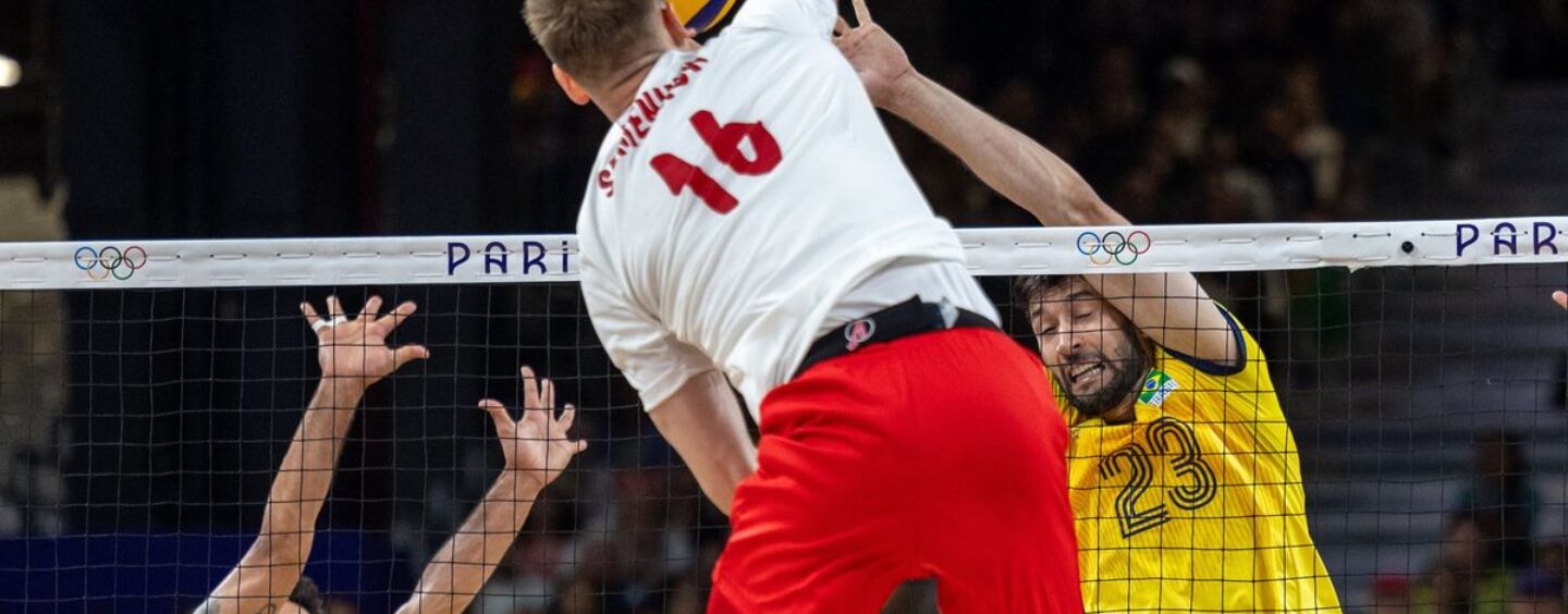 Regardez : l'équipe masculine de volley-ball des États-Unis ne peut s'empêcher de se donner des fessées – et nous ne nous plaignons PAS