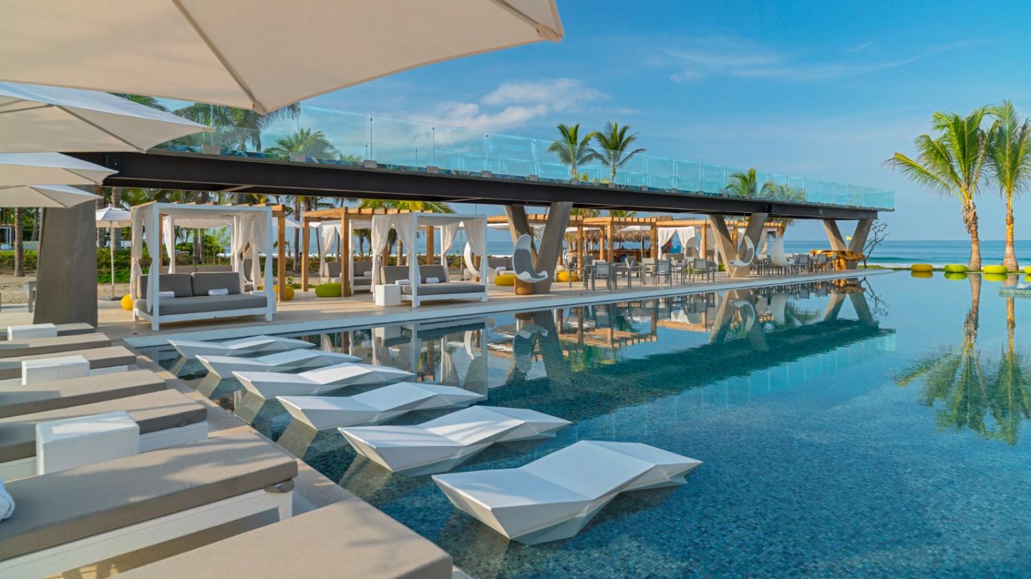 à la pointe de Mita