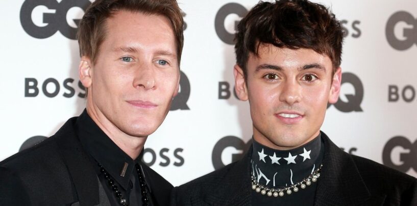 Tom Daley et Dustin Lance Black recréent de jolies photos de famille à Paris et nous sommes en train de nous évanouir