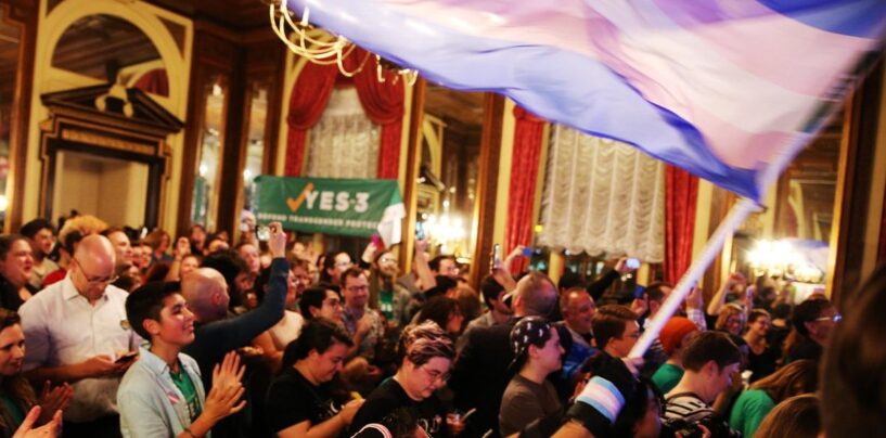 Les personnes transgenres se rendent aux urnes malgré des « barrières » importantes (exclusif)