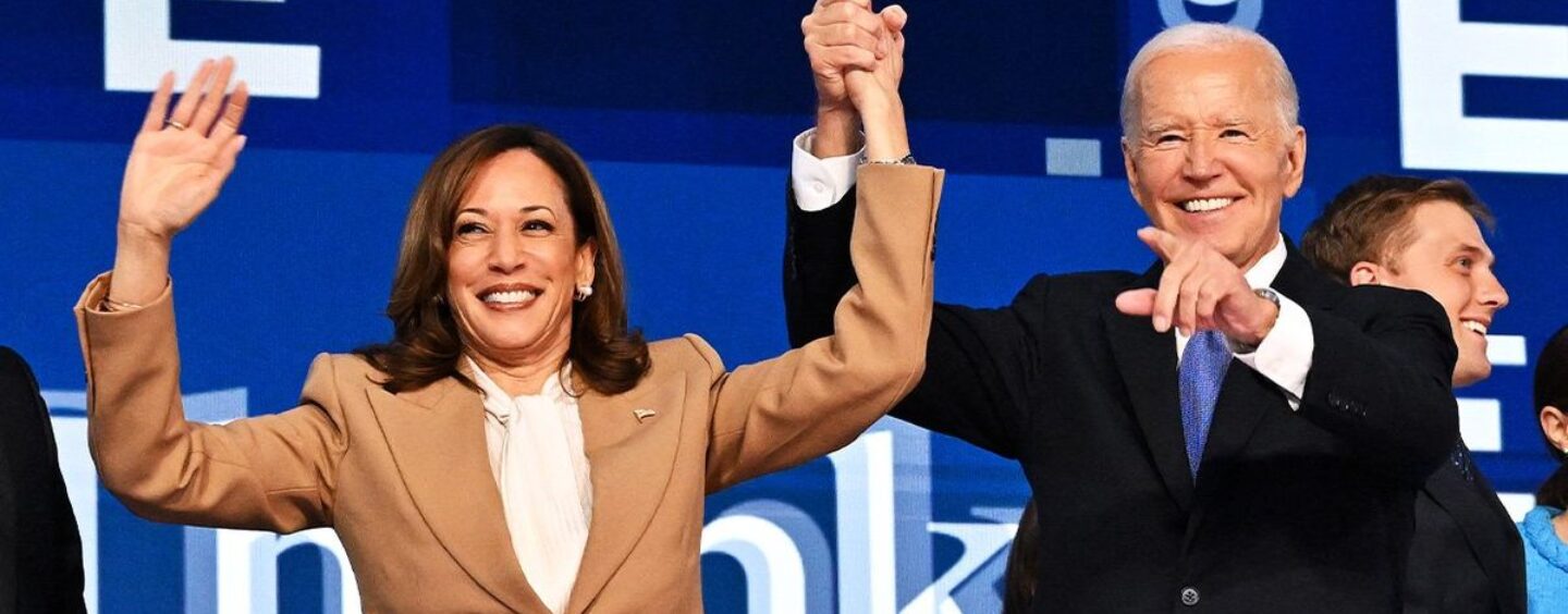 L'apparition surprise de Kamala Harris et le passage de flambeau émouvant de Joe Biden à la DNC