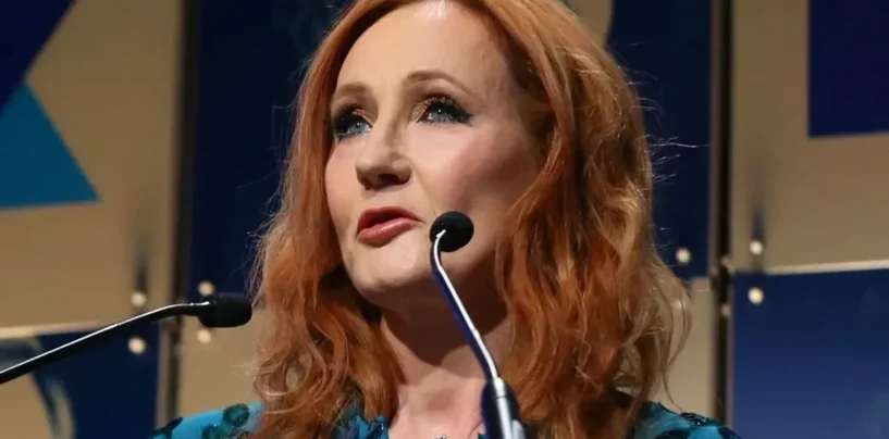 20 réactions IMPITOYABLES au silence et à la suppression grossière de JK Rowling sur X qui nous font HURLER