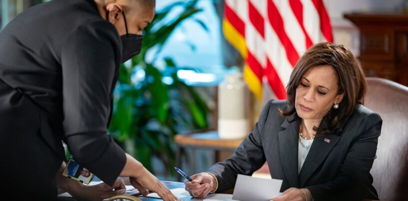 Kamala Harris défendra-t-elle les réfugiés LGBTQ+ à la frontière de l’égalité ?