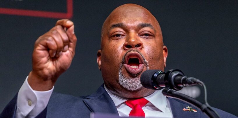 Le candidat homophobe du parti républicain au poste de gouverneur, Mark Robinson, est en forte baisse dans les derniers sondages