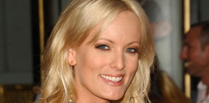 15 fois où Stormy Daniels a lu des trolls sur Internet pour de la saleté pendant que nous rigolions