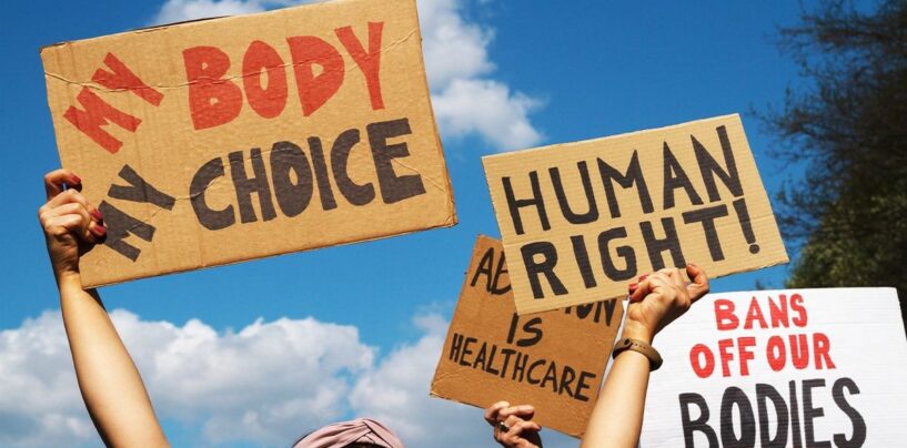 Les initiatives de référendum sur le droit à l'avortement remportent de nombreux succès dans les sondages, même parmi les républicains