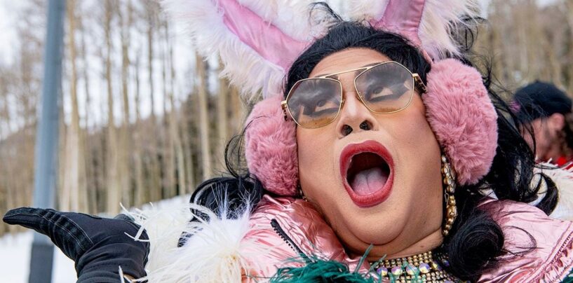 Un homme du Colorado a menacé de tirer sur un spectacle de drag queen. Les artistes réagissent en organisant un spectacle plus grand