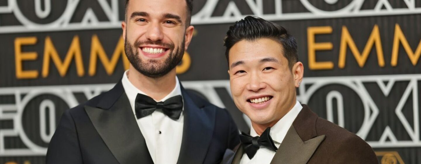 Joel Kim Booster se fiance avec John-Michael Sudsina