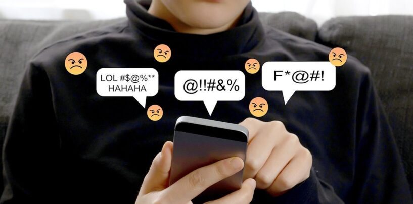 Meta a mis en place des directives pour se protéger contre les contenus anti-trans. GLAAD affirme que l'entreprise les ignore