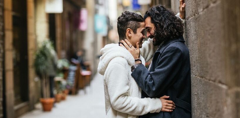 Voici le signe du zodiaque avec lequel vous vivrez la relation la plus passionnée