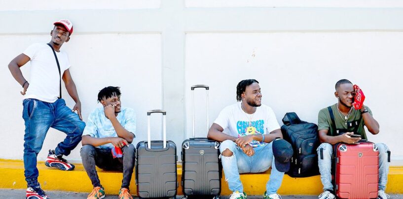 JD Vance affirme désormais que les immigrants haïtiens propagent le VIH après l'échec d'une étrange accusation de consommation d'animaux de compagnie