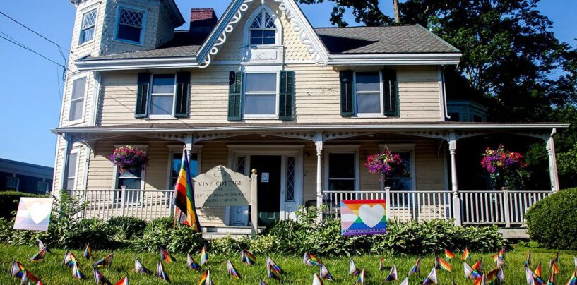 Le Connecticut courtise les Floridiens LGBTQ+ alors que la Floride supprime les informations de voyage