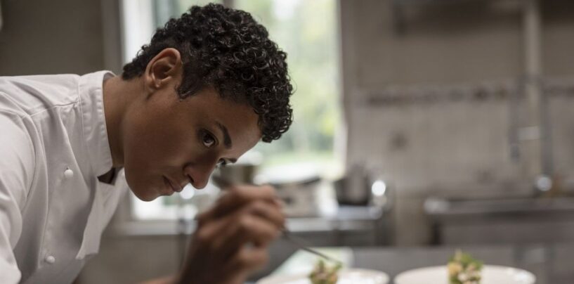 Ariana DeBose explique comment son film d'horreur House of Spoils est lié à l'identité et aux interdictions de livres