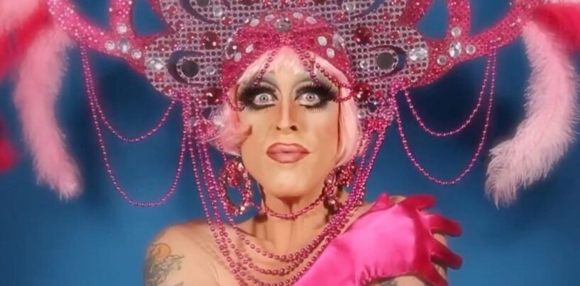 La star de « Drag Race » partage des photos époustouflantes après qu'un accident a nécessité la remise en place de sa lèvre inférieure