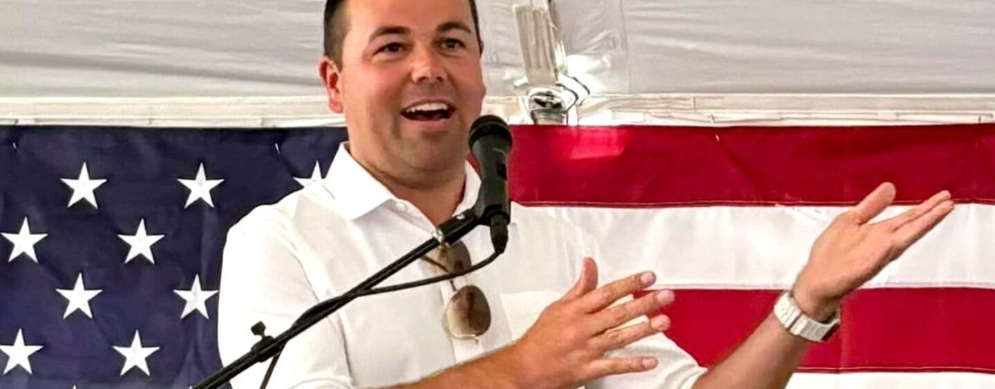 Le candidat du lieutenant-gouverneur du GOP de l'Indiana dit qu'il licenciera les employés de l'État avec des pronoms de signature électronique