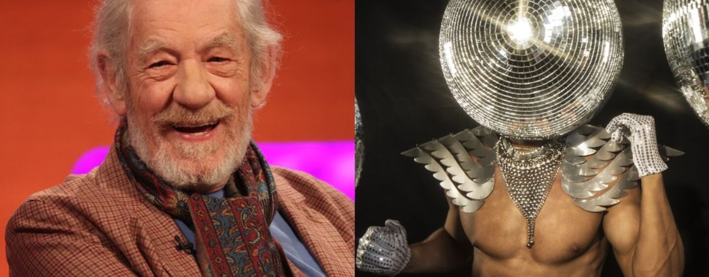 Alerte papa argenté ! Sir Ian McKellen fait la fête avec des mecs torse nu à Londres