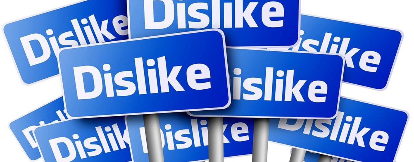 Facebook critiqué pour une vidéo montrant un groupe battant brutalement deux homosexuels au Nigeria