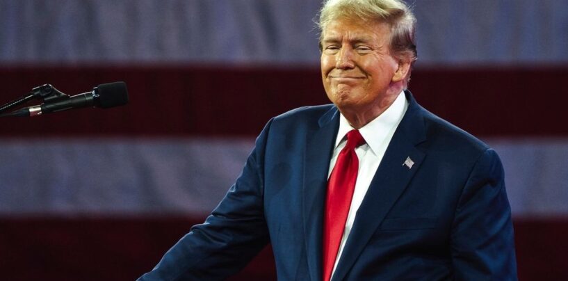 20 réactions HILARANTES à Donald Trump GUSHING à propos du dong d'Arnold Palmer