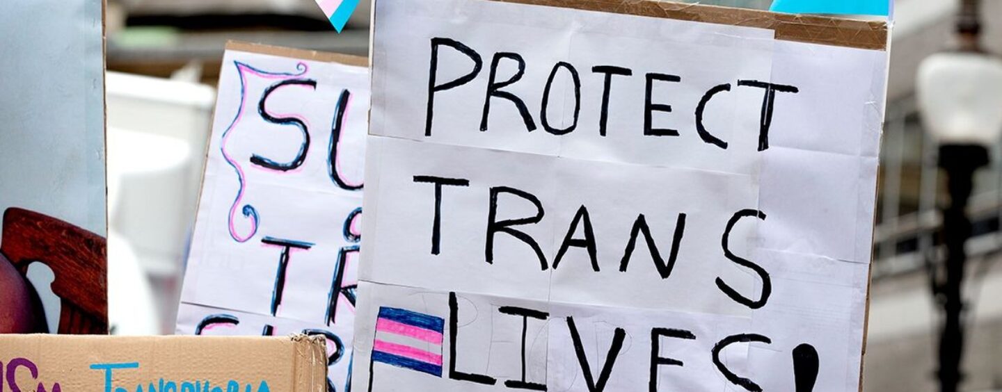 Les publicités anti-trans érodent le soutien aux personnes transgenres aux États-Unis, sans effet sur l'élection présidentielle (étude)