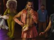 Premier aperçu de Katy O'Brian avec la comédie queer de zombies « Queens of the Dead » et nous hurlons