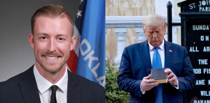 Le surintendant de l'Oklahoma veut 3,3 millions de dollars pour installer 55 000 Bibles Trump dans les salles de classe