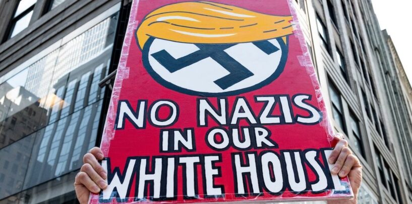 Lors d’une élection critique, le Washington Post et le Los Angeles Times soutiennent le fascisme