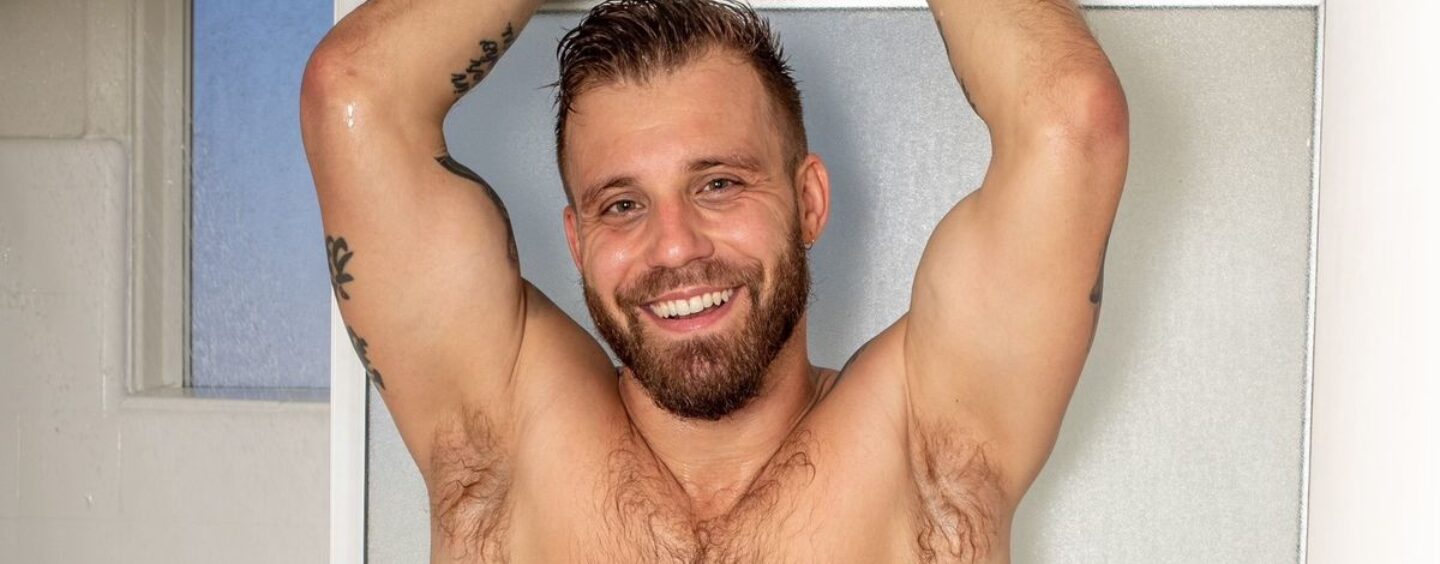 Paulie Calafiore est prête à entrer dans son ère soumise et à faire la vaisselle s'il est prêt à descendre