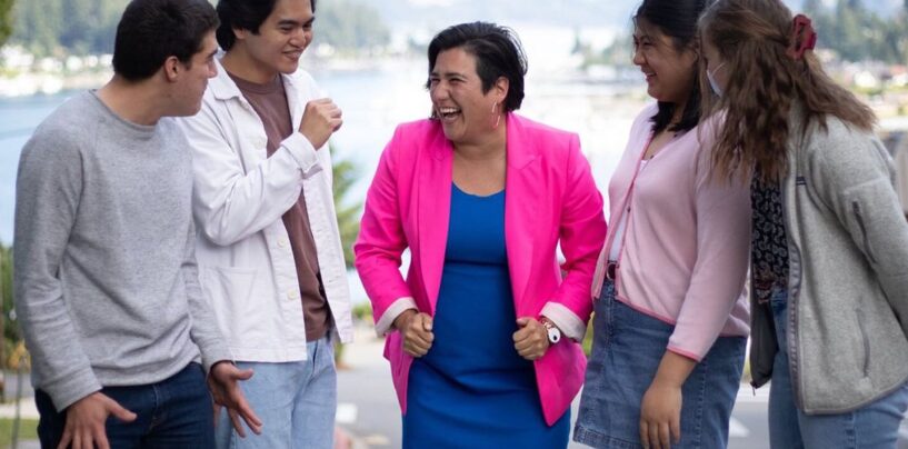 RUPTURE : Emily Randall sera la première Latina LGBTQ+ au Congrès