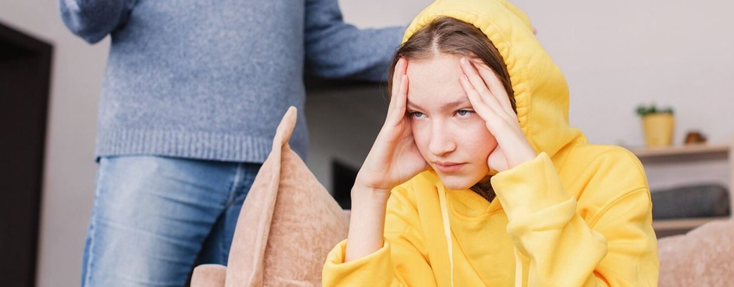 Voici quand exclure une personne toxique de votre vie, même si elle fait partie de votre famille, disent les thérapeutes