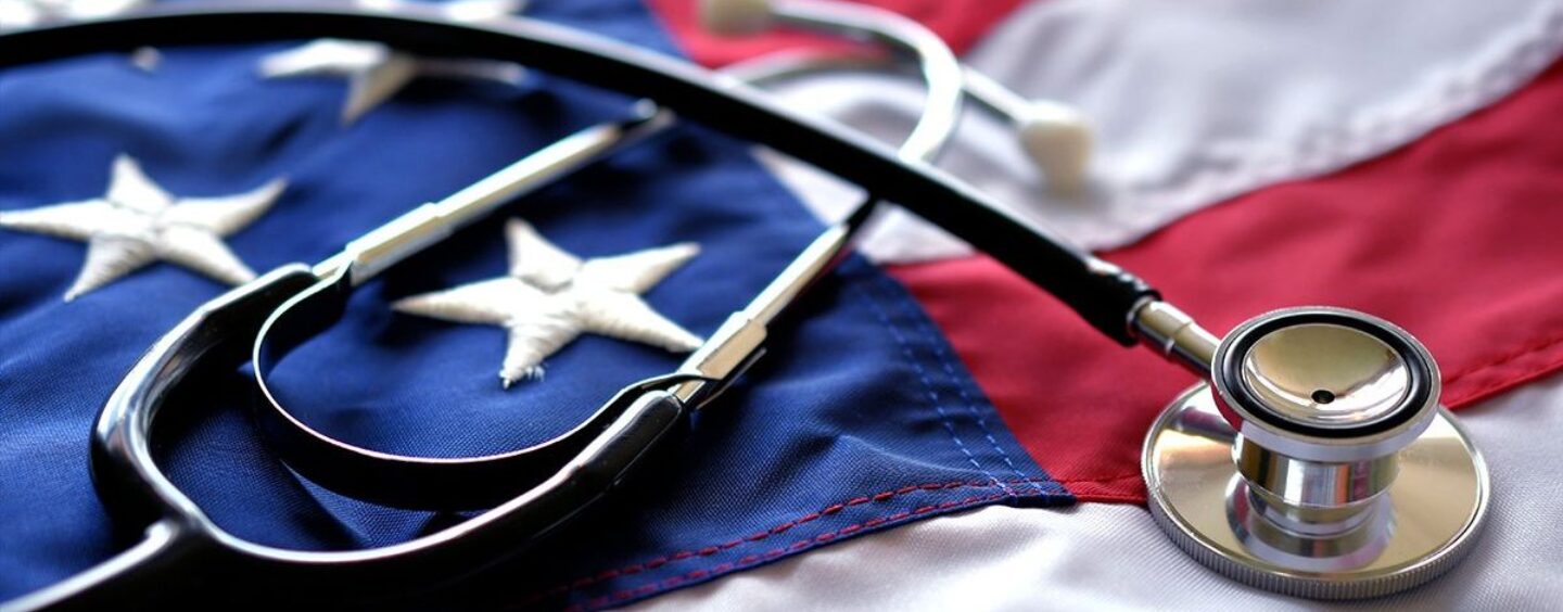Un juge décide que l'armée doit couvrir la chirurgie d'affirmation de genre pour les personnes à la charge des militaires