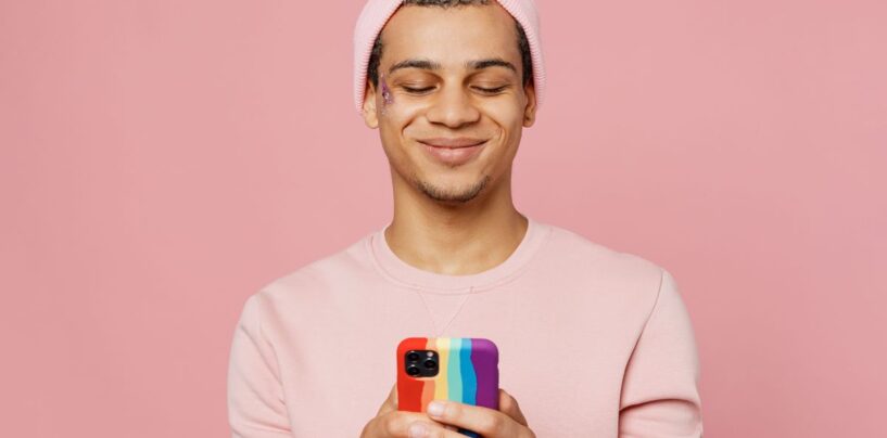 Les gays se vengent en dénonçant leur « commerce DL » qui a voté pour Trump et nous ricanons