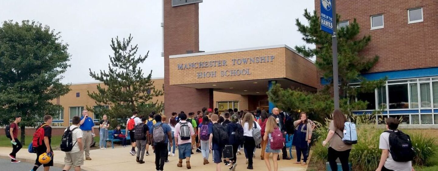 Le district scolaire du New Jersey fait l'objet de trois poursuites pour discrimination anti-LGBTQ+