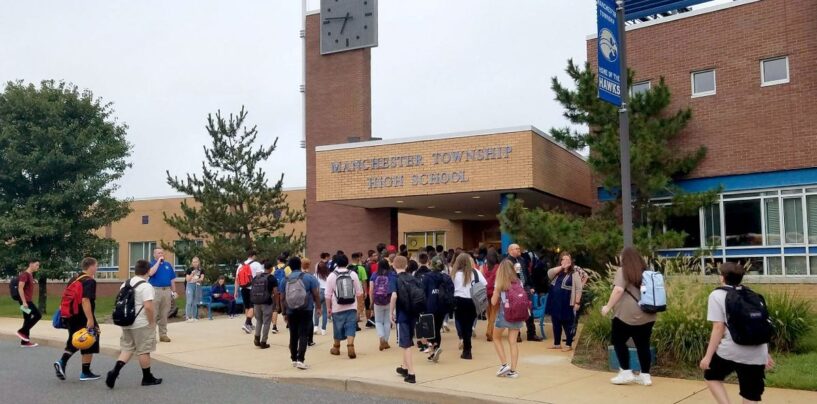 Le district scolaire du New Jersey fait l'objet de trois poursuites pour discrimination anti-LGBTQ+