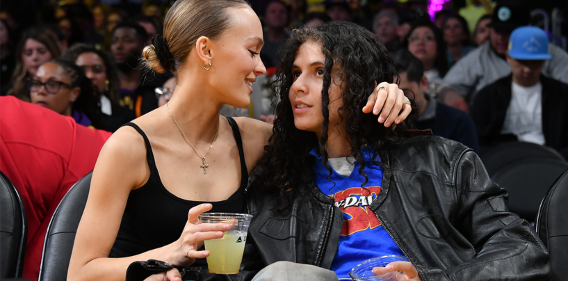 Lily-Rose Depp brise son silence sur sa relation avec sa petite amie 070 Shake