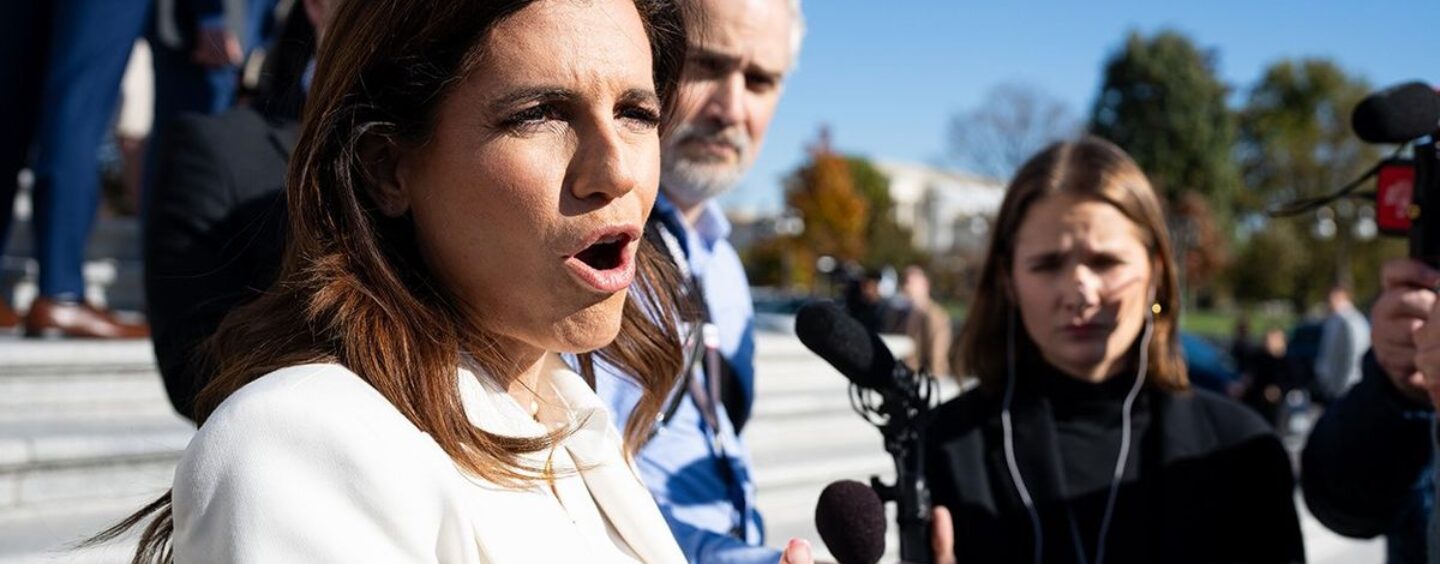 Que se passe-t-il avec les interdictions anti-transgenres des toilettes de Nancy Mace ?