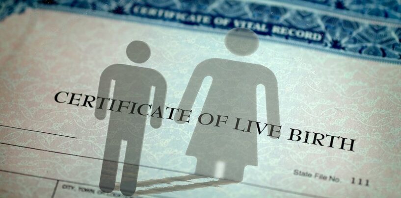 La Cour suprême de l'Ohio condamne les personnes transgenres à modifier leur acte de naissance