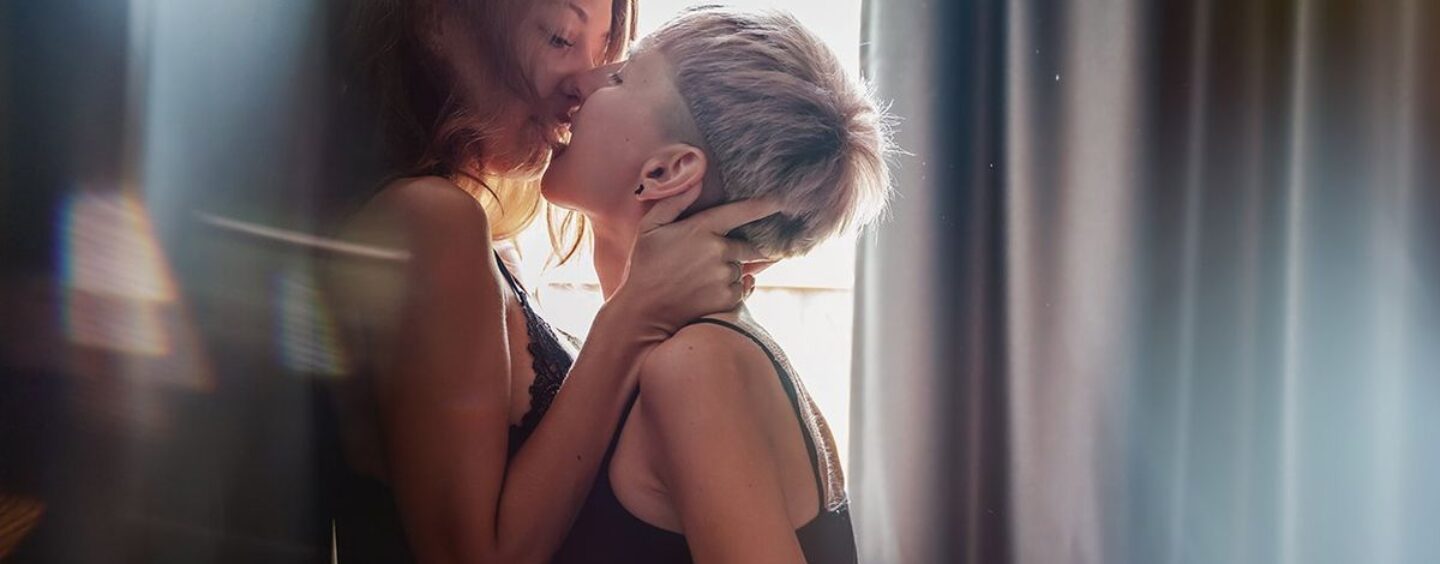 6 conseils essentiels pour essayer un gode-ceinture pour la première fois
