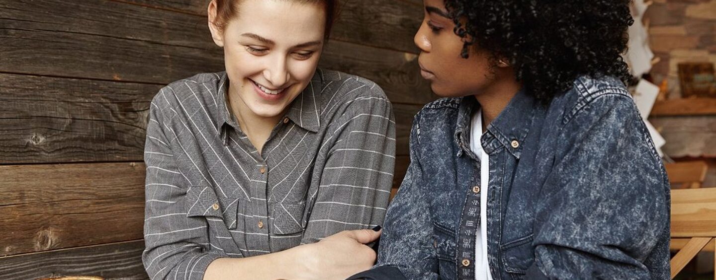 5 conseils pour les femmes bisexuelles qui veulent sortir avec des femmes