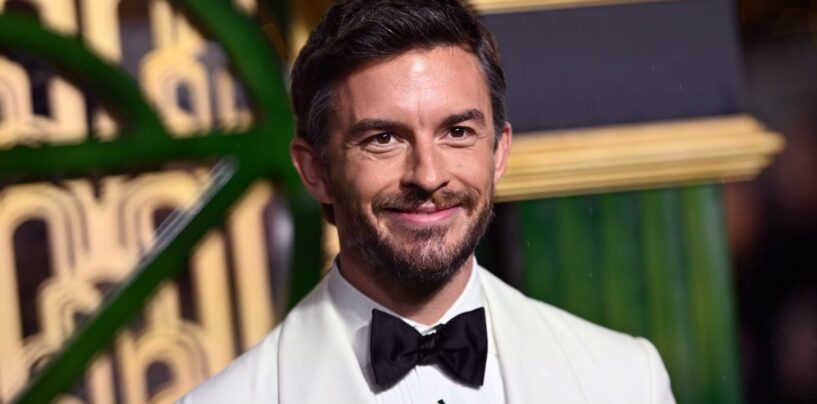 Jonathan Bailey a tiré sur Wicked, Fellow Travelers et Bridgerton en même temps