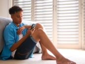 Les appels de crise des jeunes LGBTQ+ ont augmenté de 700 % après le jour du scrutin