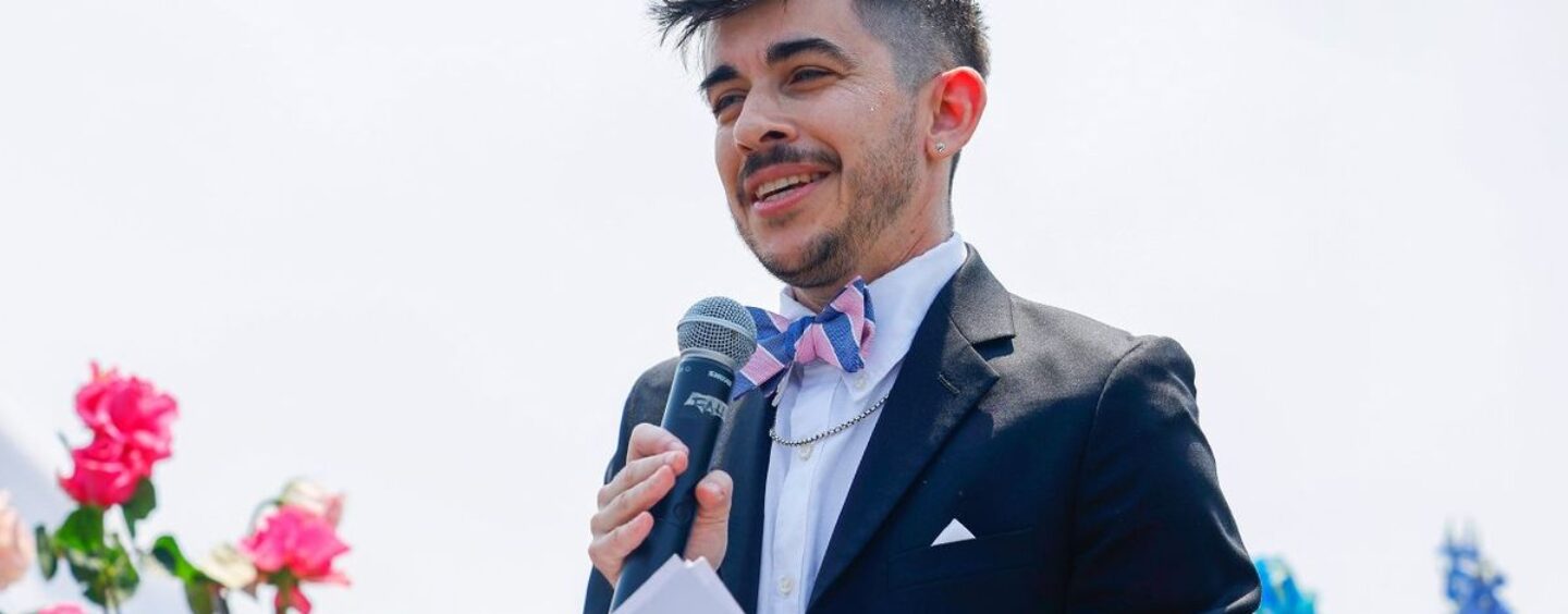 Rencontrez l'avocat transgenre qui mène un combat audacieux pour montrer aux juges de la Cour suprême que les vies transgenres comptent