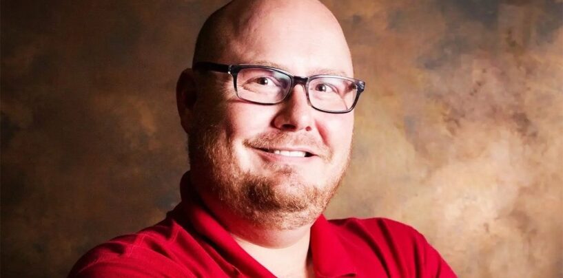 Le conseil municipal du Texas qui ciblait les personnes LGBTQ+ est rejeté – et remplacé par le premier membre gay