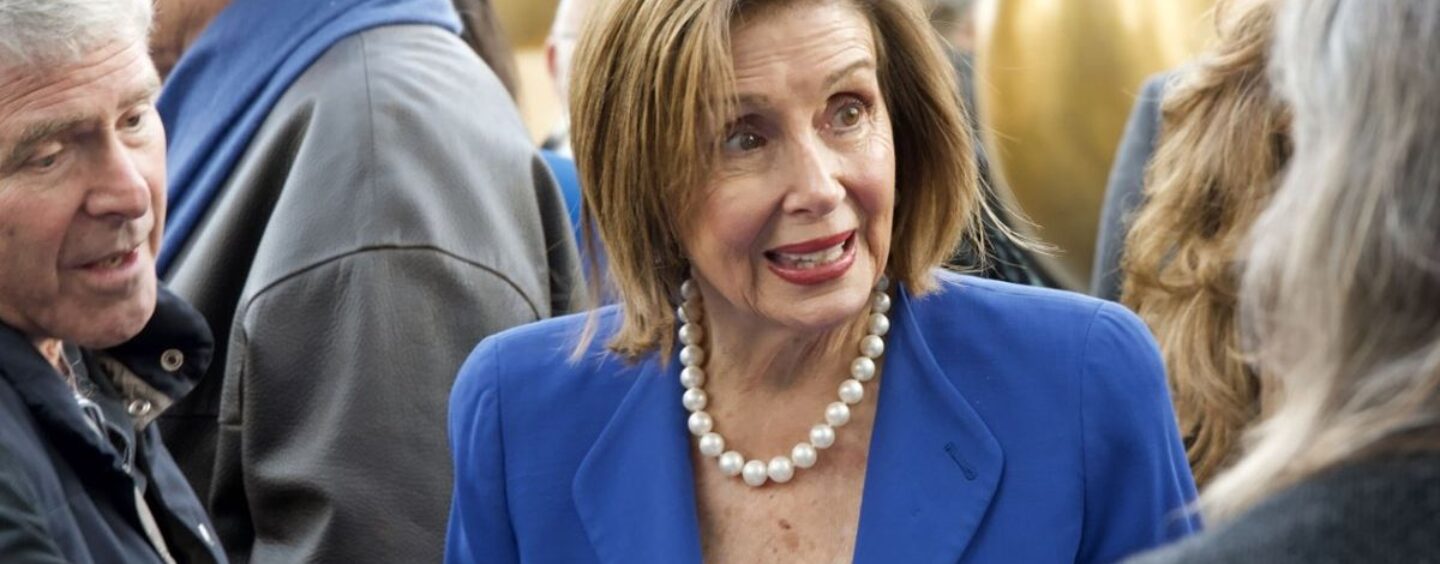 Nancy Pelosi se remet d'une opération chirurgicale majeure en Allemagne après une chute au Luxembourg