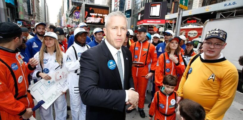 Trump nomme un ancien donateur gay d'Obama et Clinton ambassadeur en Belgique