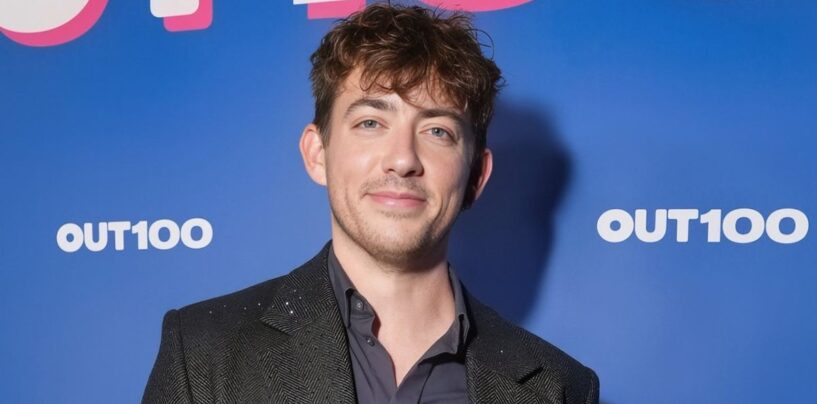 Kevin McHale réagit à la montée en flèche de « Defying Gravity » de Glee dans les charts musicaux